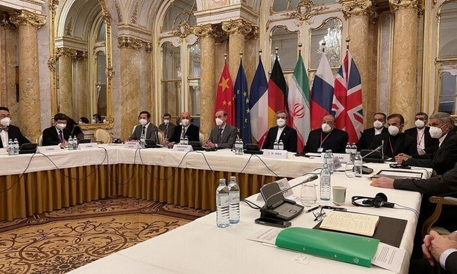 Các đại biểu dự vòng đàm phán về khôi phục thoả thuận hạt nhân Iran ở Vienna, Áo. (Ảnh: IRNA/TTXVN) Iran tái khẳng định điều kiện tiên quyết về đàm phán hạt nhân ảnh 1
