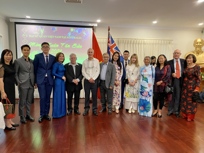 Các đại biểu tham dự Tết Cộng đồng Xuân Tân Sửu tại Australia. (Ảnh: Nguyễn Minh/Vietnam+) Đại sứ quán Việt Nam tại Australia tổ chức Tết Cộng đồng mừng Xuân ảnh 1