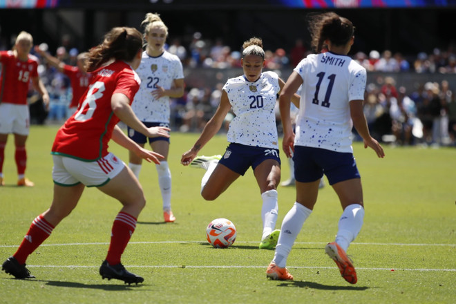 Tuyển Nữ Mỹ chạy đà hoàn hảo trước trận ra quân gặp Tuyển Nữ Việt Nam ảnh 1