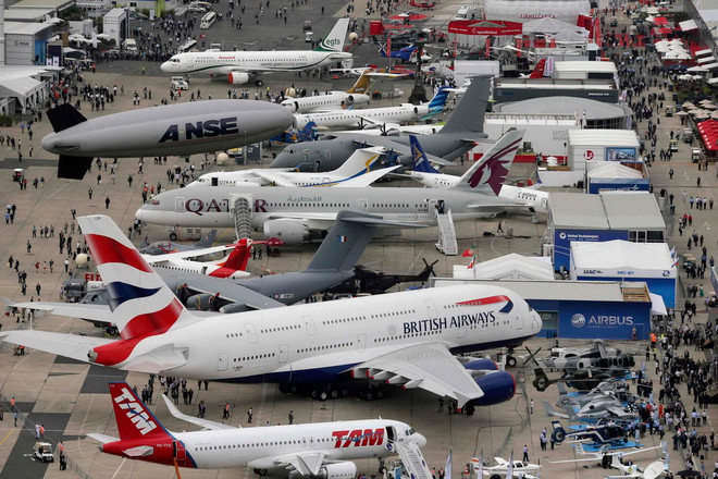 Airbus và Boeing đang cạnh tranh quyết liệt trên thị trường máy bay thế giới. (Ảnh: Reuters) Airbus, Boeing cạnh tranh giành thị phần máy bay thế giới ảnh 1
