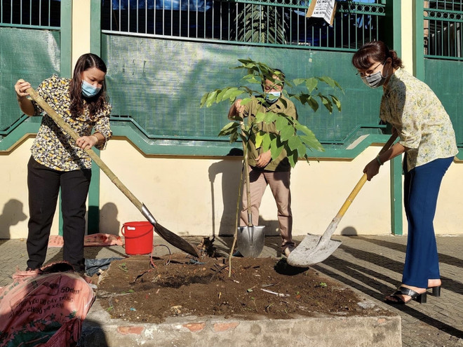 Thành phố Hồ Chí Minh hưởng ứng Tết trồng cây kỷ niệm sinh nhật Bác ảnh 1