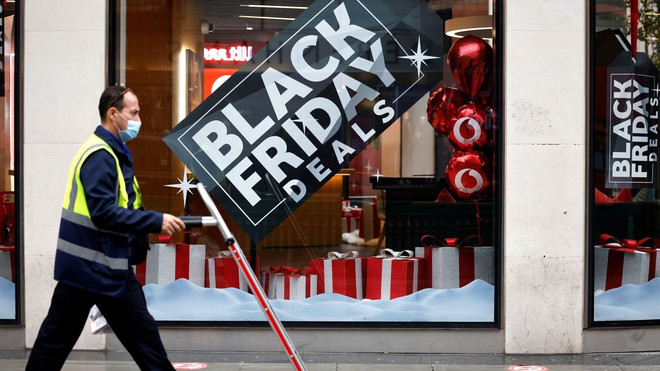 Người Mỹ lần đầu mua online nhiều hơn đến cửa hàng dịp Black Friday ảnh 1