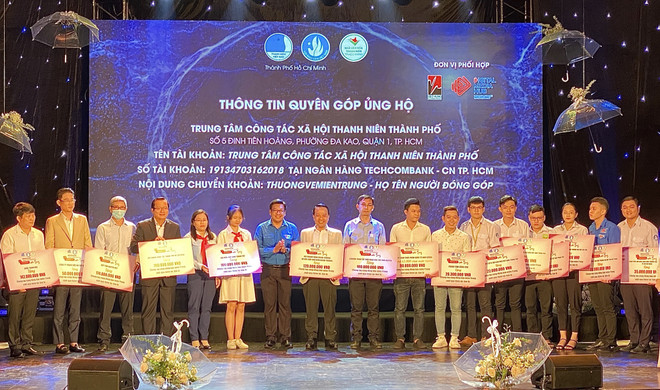 TP.HCM: Hơn 100 nghệ sỹ tham gia đêm nhạc gây quỹ ủng hộ miền Trung ảnh 1