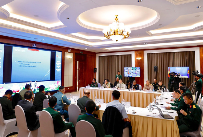 Quang cảnh hội nghị tại Hà Nội. (Ảnh: Dương Giang/TTXVN) Việt Nam nỗ lực thúc đẩy quan hệ hợp tác quốc phòng trong khối ASEAN ảnh 1