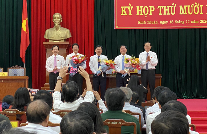 Ninh Thuận kiện toàn các chức danh lãnh đạo thuộc UBND tỉnh ảnh 2