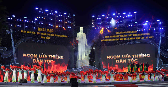 Non nước Cao Bằng được chứng nhận Công viên Địa chất Toàn cầu UNESCO ảnh 2