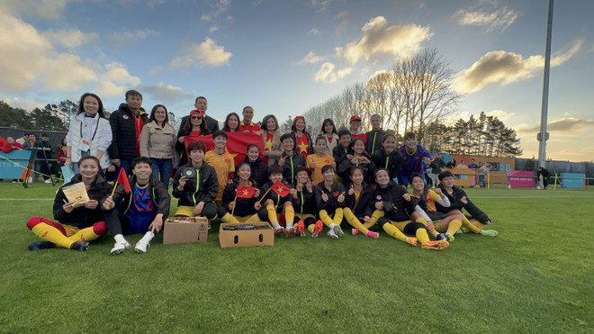 World Cup Nữ 2023: Đội tuyển Việt Nam giao lưu với người hâm mộ ảnh 2