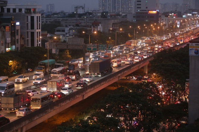 Hà Nội chặn phương tiện trên đường Vành đai 3 trên cao ảnh 1