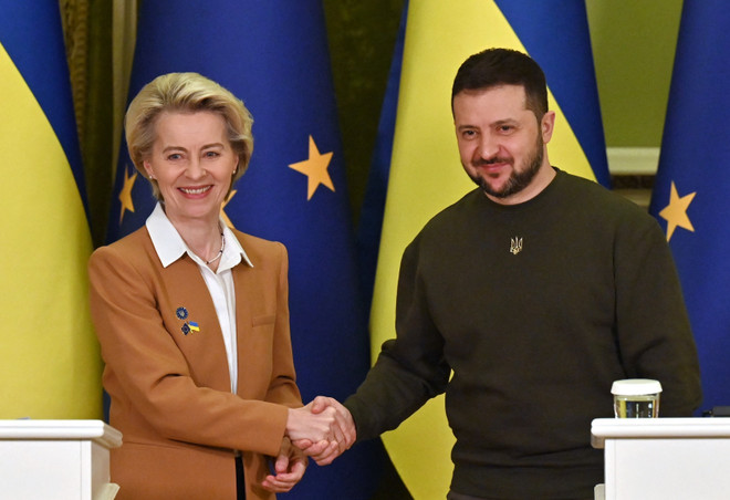 Chủ tịch Ursula von der Leyen: EU sẽ linh hoạt việc kết nạp Ukraine ảnh 1