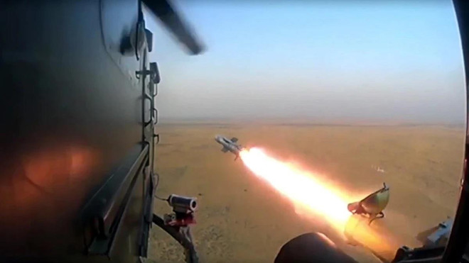 Ấn Độ bắn thử thành công tên lửa chống tăng tự phát triển ảnh 1