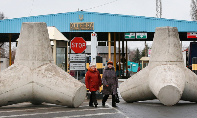 Nga triển khai hoạt động kiểm soát biên giới tại Crimea ảnh 1