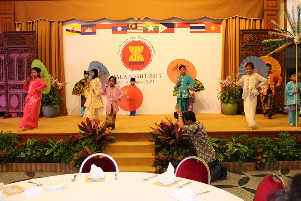 Chùm ảnh Liên hoan văn hóa nghệ thuật ASEAN Gala Night ảnh 2