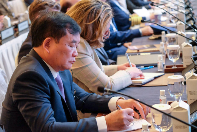 Đoàn Bộ Quốc phòng Việt Nam tham dự Đối thoại Shangri-La lần thứ 20 ảnh 1