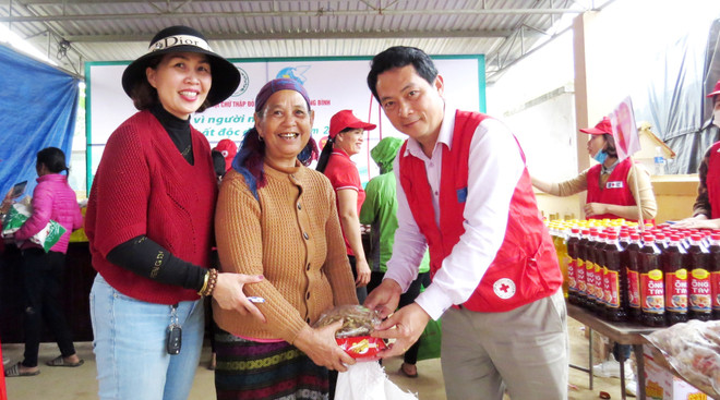 Quảng Bình tổ chức chương trình 'Xuân ấm áp - Tết sum vầy' ảnh 1