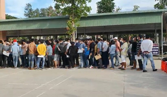 Bình Phước: Khắc phục tình trạng chen lấn giải quyết hồ sơ đất đai ảnh 1