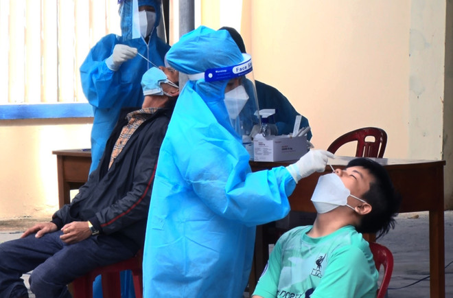 Hà Nội: Xét nghiệm những người liên quan lái xe "luồng xanh" mắc bệnh ảnh 1