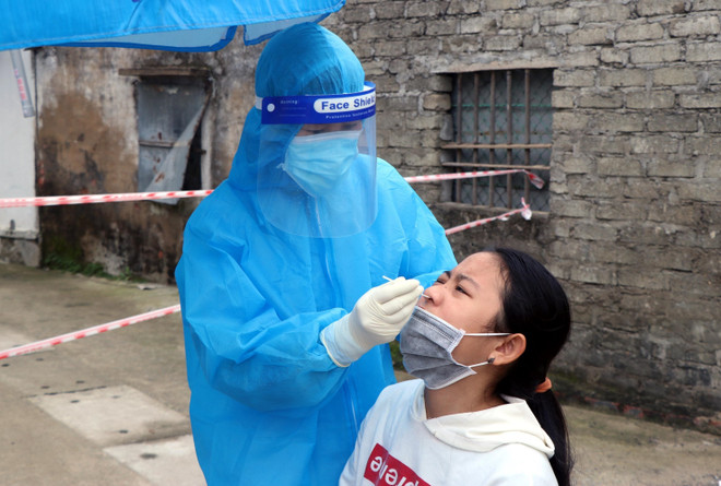 Quảng Trị dừng quy định giám sát và cách ly y tế gây khó người dân ảnh 1