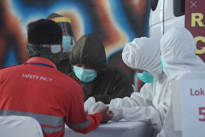 Tổng thống Indonesia xác định ba trọng tâm xử lý dịch COVID-19 ảnh 1