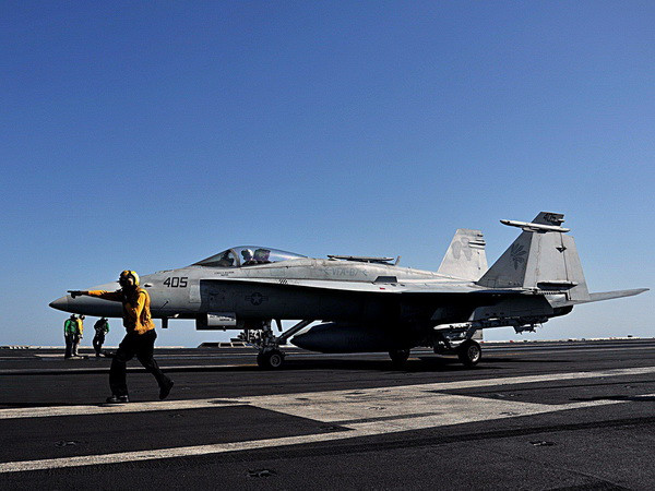 Mỹ sẵn sàng có thêm hành động chống lại phiến quân IS ảnh 1