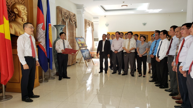 Lễ dâng hương viếng Chủ tịch Hồ Chí Minh tại Campuchia ảnh 3