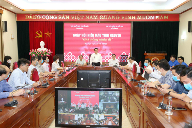 Học viện Chính trị Quốc gia Hồ Chí Minh tổ chức hiến máu tình nguyện ảnh 2