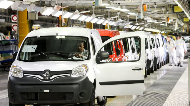Chính phủ Pháp thông qua khoản vay 5 tỷ euro cho hãng ôtô Renault ảnh 1