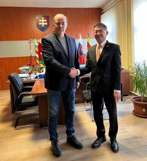 Tới thăm nơi lưu dấu chân Chủ tịch Hồ Chí Minh tại Slovakia ảnh 2