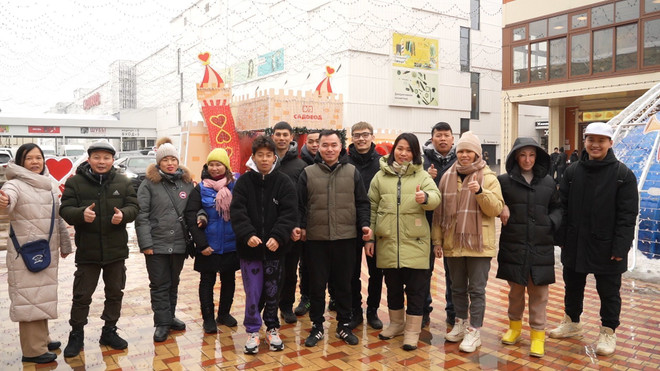 Không khí đón Tết tại khu chợ đông người Việt nhất nhì nước Nga ảnh 1