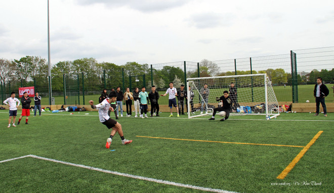 Giải bóng đá cộng đồng người Việt tại Anh kết nối tình cảm đồng bào ảnh 1