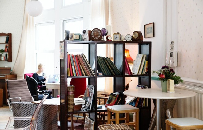 Quán cà phê “miễn phí mọi thứ trừ thời gian" ở London ảnh 1