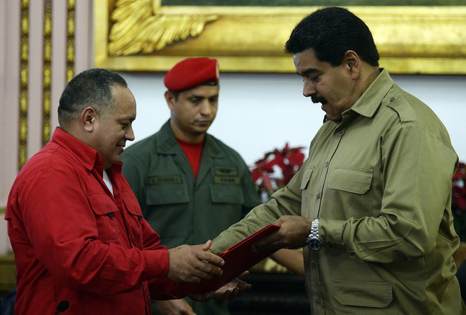 Quốc hội Venezuela trao quyền lực đặc biệt cho Tổng thống Maduro. (Ảnh: AFP/TTXVN) Nội các Venezuela sẵn sàng từ chức để tiến hành cải tổ ảnh 1