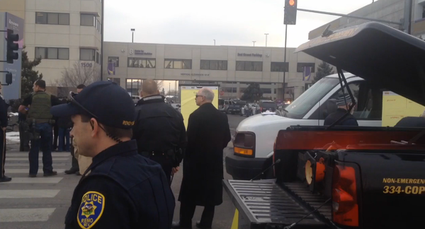 Xả súng tại bệnh viện ở Mỹ làm 4 người thương vong ảnh 1