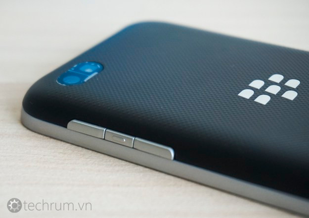 Hé lộ hình ảnh mẫu smartphone Kopi của BlackBerry ảnh 2