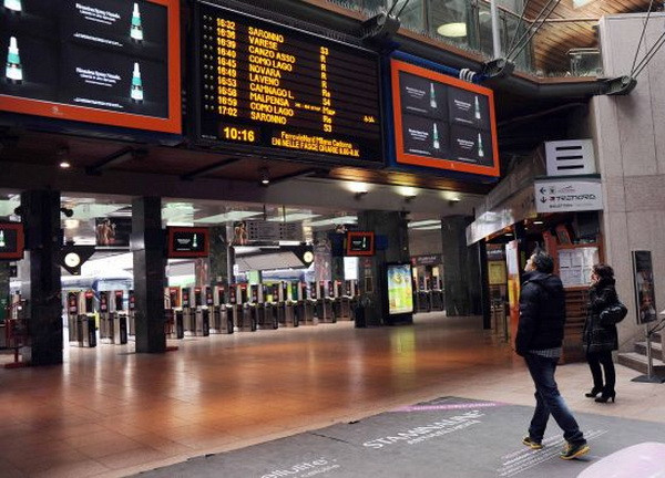 Giao thông Italy tê liệt vì tổng bãi công của ngành này ảnh 1