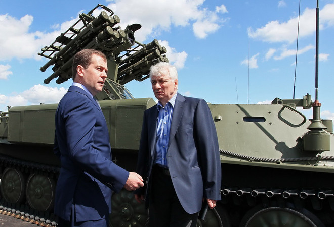 Chi phí quân sự toàn cầu giảm 1,9% trong năm 2013 ảnh 1