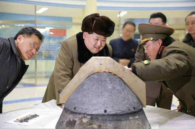 Ông Kim Jong-Un ra lệnh thử nghiệm động cơ tên lửa đẩy cỡ lớn ảnh 1