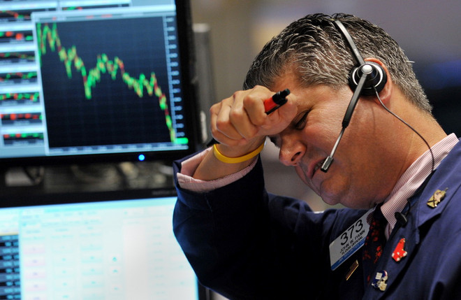 Chứng khoán “đỏ sàn” khiến vàng vọt lên mức “đỉnh” ảnh 1