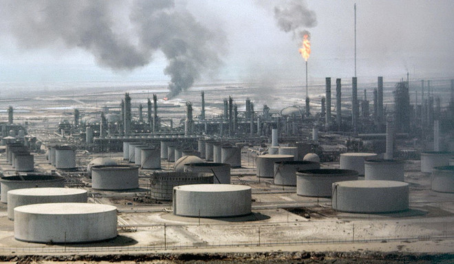 Moody’s đồng loạt hạ bậc tín nhiệm các nước sản xuất dầu mỏ Vùng Vịnh ảnh 1