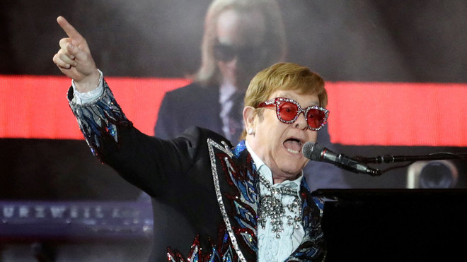 Danh ca Elton John bật mí địa điểm tổ chức buổi biểu diễn cuối cùng ảnh 1