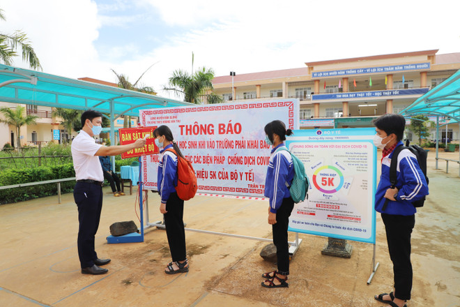 Sớm tháo gỡ, khắc phục tình trạng thiếu giáo viên tại Đắk Nông ảnh 3