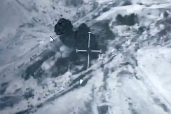 Liên quân không kích sau vụ tấn công bằng tên lửa của Houthi ở Yemen ảnh 1