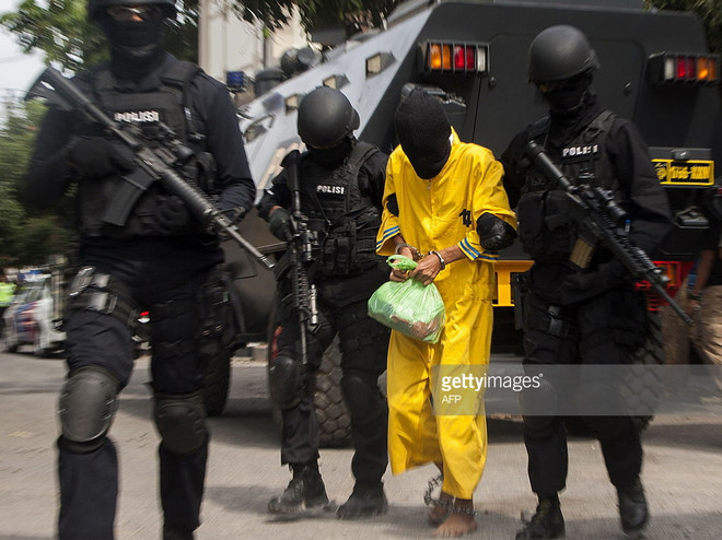 Indonesia bắt giữ thêm nghi phạm âm mưu đánh bom liều chết ảnh 1