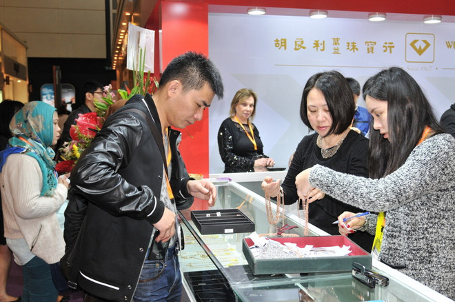 Triển lãm trang sức quốc tế Hong Kong: Tinh xảo, lộng lẫy ảnh 5