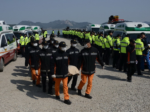 Hàn Quốc: Khó xác định nguyên nhân cái chết của chủ phà SEWOL ảnh 1