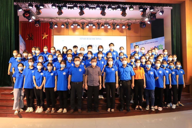 Thêm nhiều địa phương cử cán bộ y tế hỗ trợ Hà Nội phòng, chống dịch ảnh 2