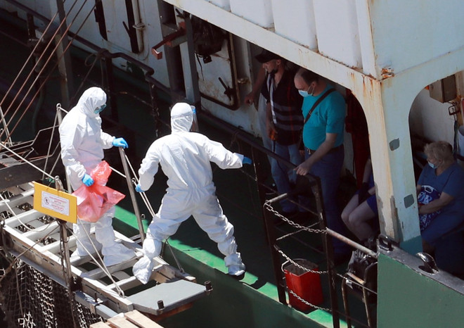 Hàn Quốc ghi nhận 11/17 tỉnh, thành phố có người mắc COVID-19 ảnh 1