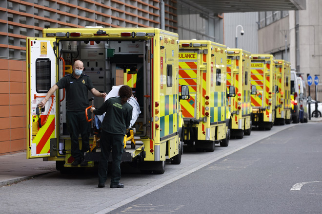 Sự khác biệt trong chính sách chống dịch của châu Á và phương Tây ảnh 1