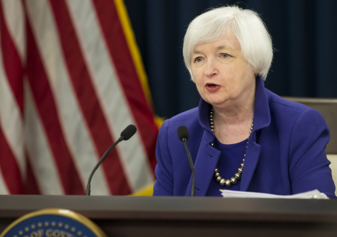 Cục Dự trữ liên bang Mỹ nâng lãi suất lần đầu tiên sau gần 1 thập kỷ ảnh 1