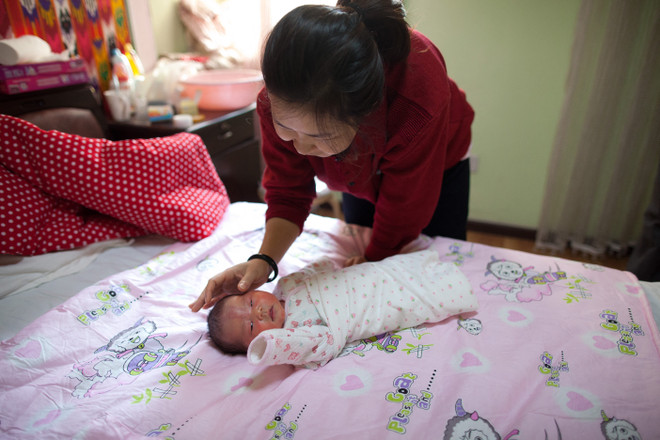 Tỷ lệ sinh thấp, Trung Quốc đối mặt nguy cơ khủng hoảng nhân khẩu học ảnh 1