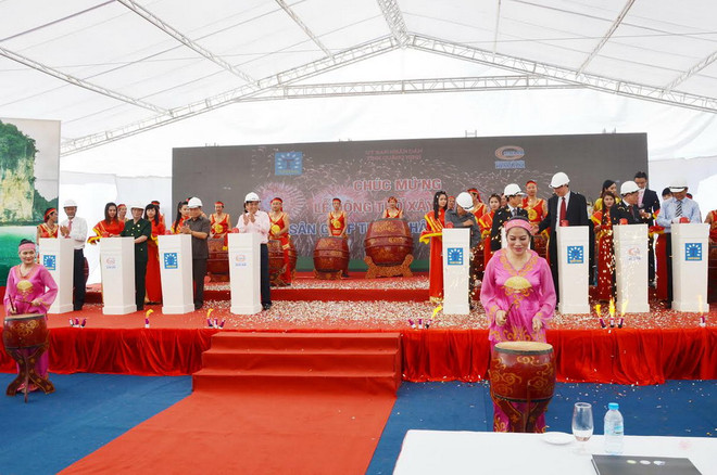 Khu du lịch Tuần Châu-Hạ Long chuẩn bị có sân golf đánh đêm ảnh 1